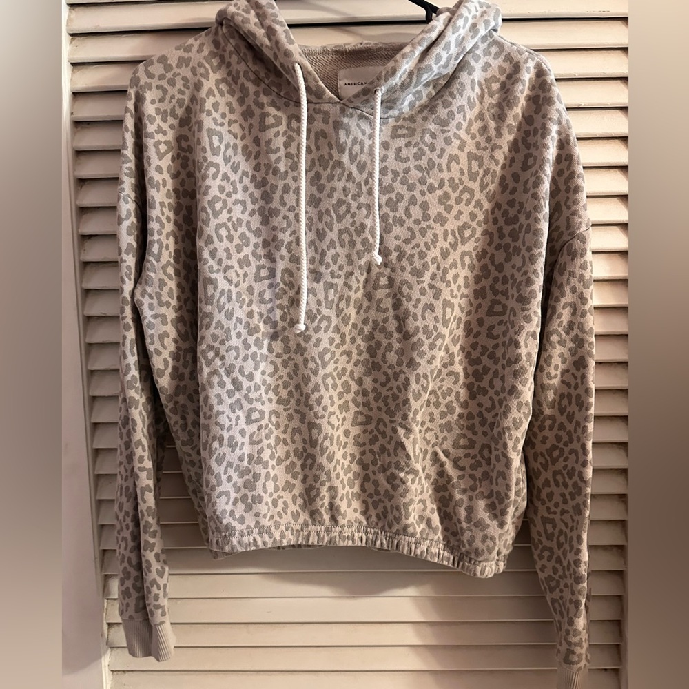 American Eagle Leopard Print Hoodie Size Medium